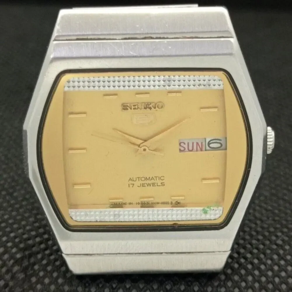 Vintage 1988 Seiko Automatic Mens Silver Watch W/daydate & Gold accents